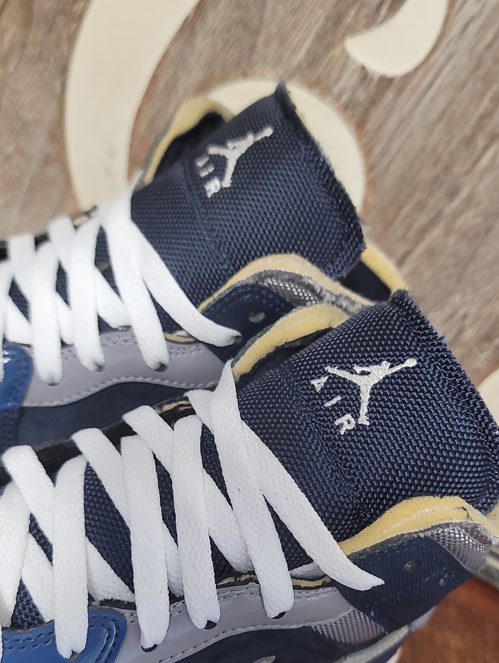 Nike Air Jordan 1 Mid (Special Edition) Craft 'Obsidian' Wmns 7.5 Great Cond. - Picture 14 of 16